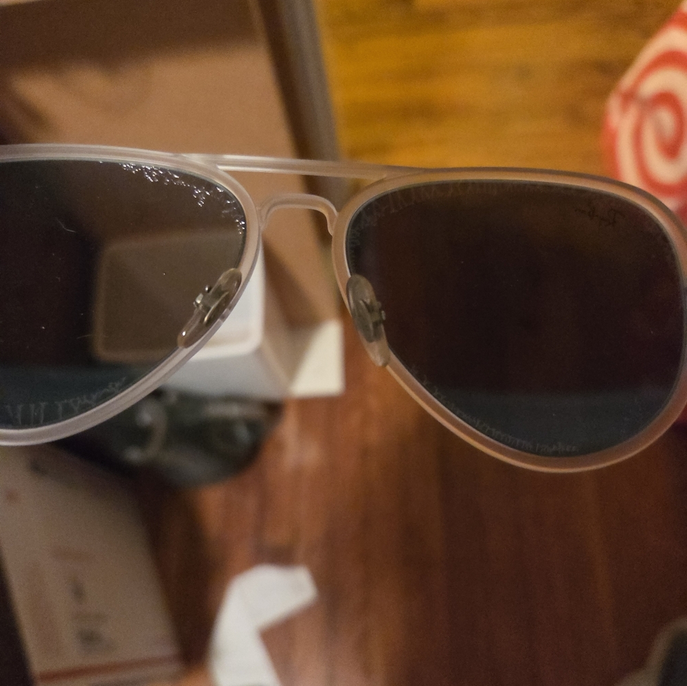 Ray-Ban Aviator Light Ray Sunglasses  RB4211 - Picture 5 of 7